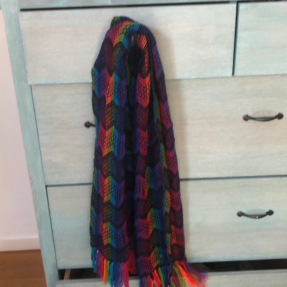 Peruvian scarf
